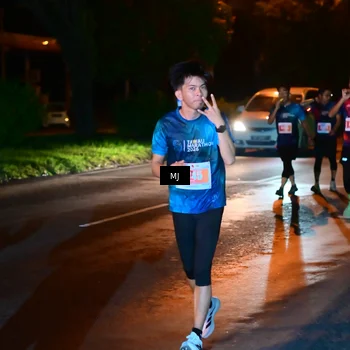 Runner Photo 4333717