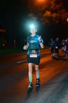 Runner Photo 4334057