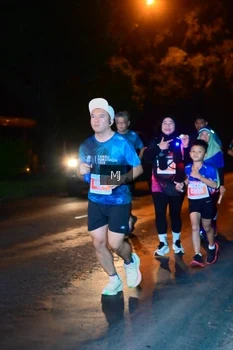 Runner Photo 4334075