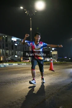 Runner Photo 4334079