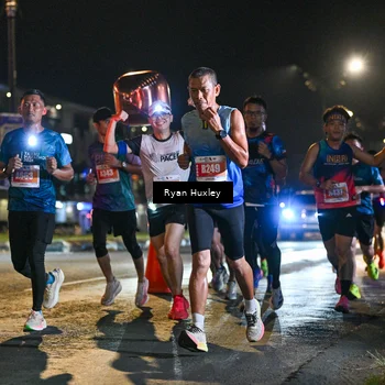 Runner Photo 4334172