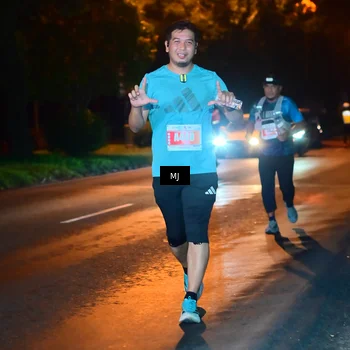 Runner Photo 4334179