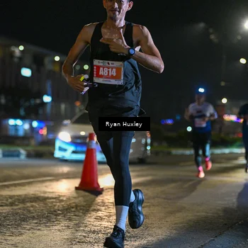 Runner Photo 4334305