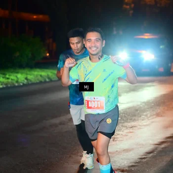 Runner Photo 4334324