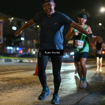 Runner Photo 4334338