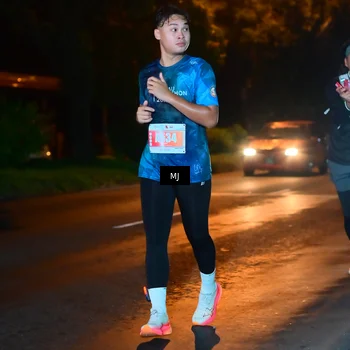 Runner Photo 4334370
