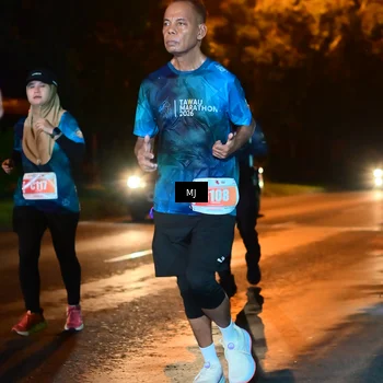 Runner Photo 4334375