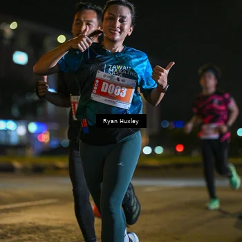 Runner Photo 4334395