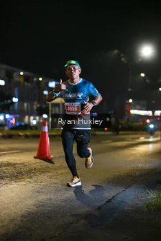 Runner Photo 4334413
