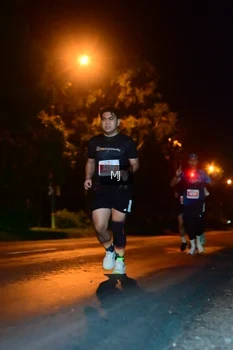 Runner Photo 4334414
