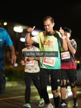 Runner Photo 4334558