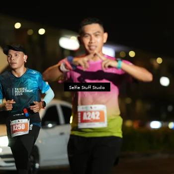 Runner Photo 4334575