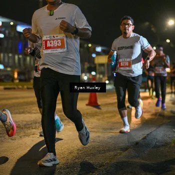 Runner Photo 4334594