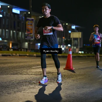 Runner Photo 4334649