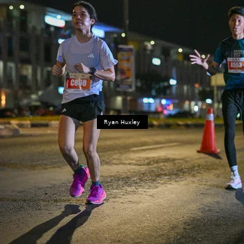Runner Photo 4334675