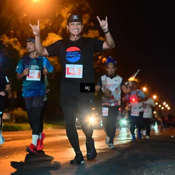Runner Photo 4334684