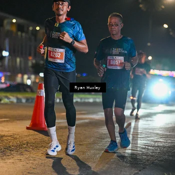 Runner Photo 4334870
