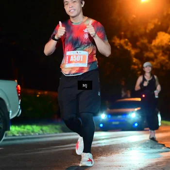 Runner Photo 4334875