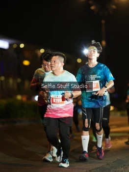 Runner Photo 4335033
