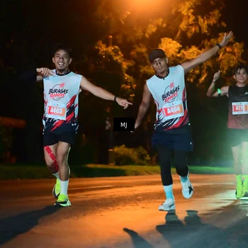 Runner Photo 4335038
