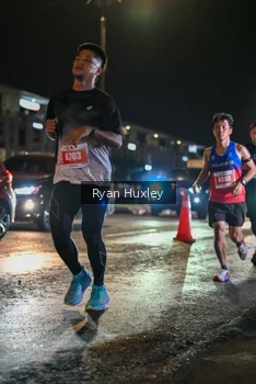Runner Photo 4335044