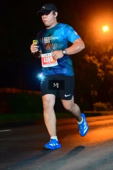 Runner Photo 4335048
