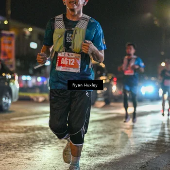 Runner Photo 4335065