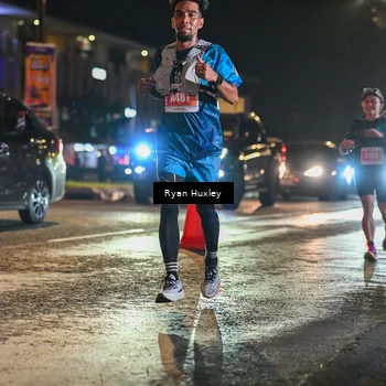 Runner Photo 4335075
