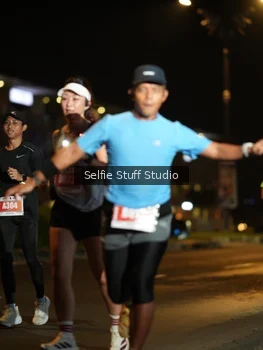 Runner Photo 4335095
