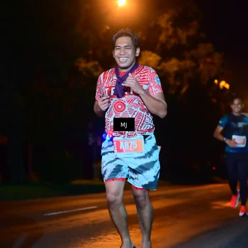 Runner Photo 4335155