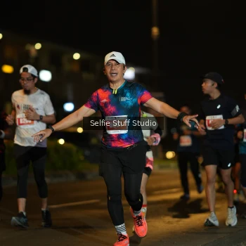 Runner Photo 4335171