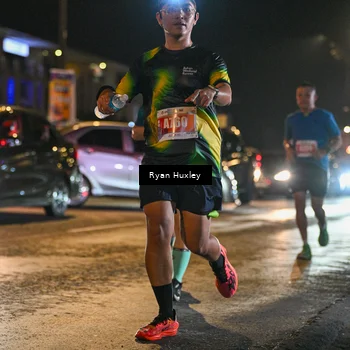 Runner Photo 4335303