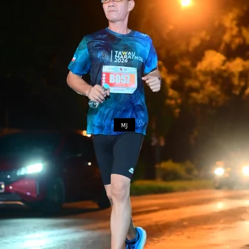 Runner Photo 4335356