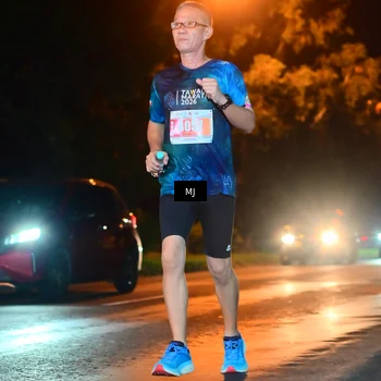 Runner Photo 4335358