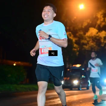 Runner Photo 4335394