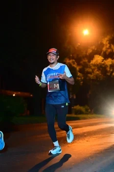 Runner Photo 4335397