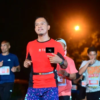 Runner Photo 4335412