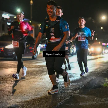 Runner Photo 4335427