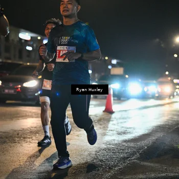 Runner Photo 4335444