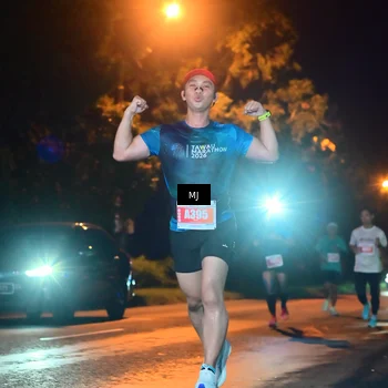 Runner Photo 4335455