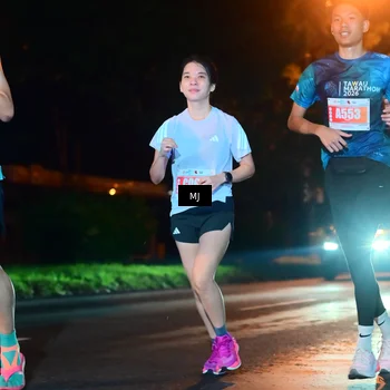 Runner Photo 4335458