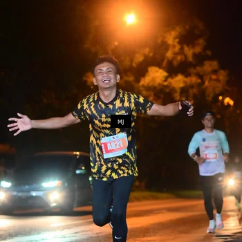 Runner Photo 4335493