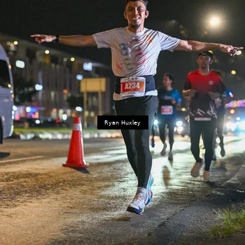 Runner Photo 4335498