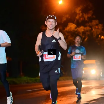 Runner Photo 4335505