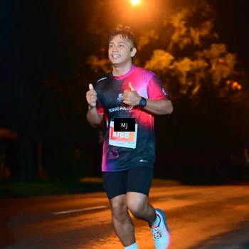 Runner Photo 4335600