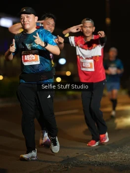 Runner Photo 4335615