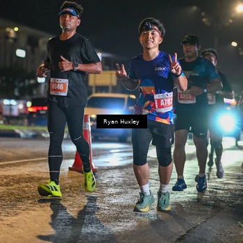 Runner Photo 4335625