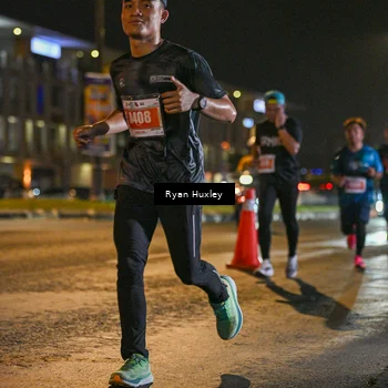 Runner Photo 4335657