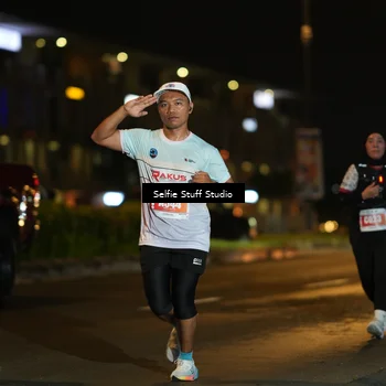 Runner Photo 4335663