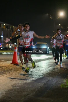 Runner Photo 4335697